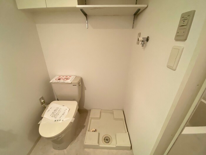 物件内観写真19　(洗濯機置場)