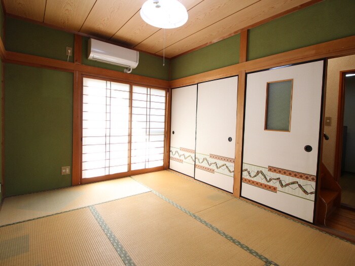 物件内観写真4　(居室)