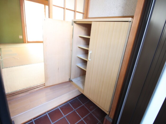物件内観写真17　(靴箱)