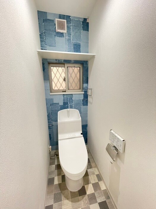 物件内観写真12　(トイレ)