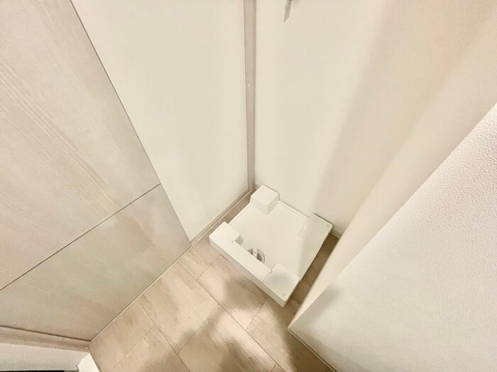 物件内観写真11　(洗濯機置場)