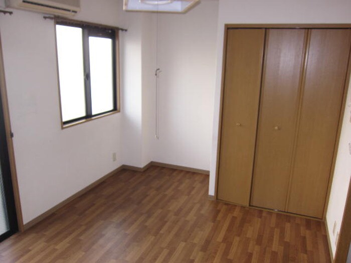 物件内観写真15　(居室)