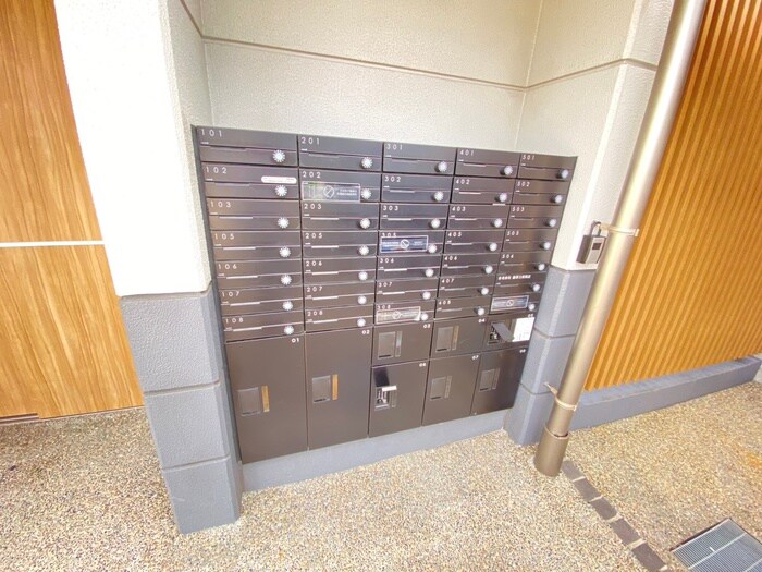 物件外観写真4　(建物設備)