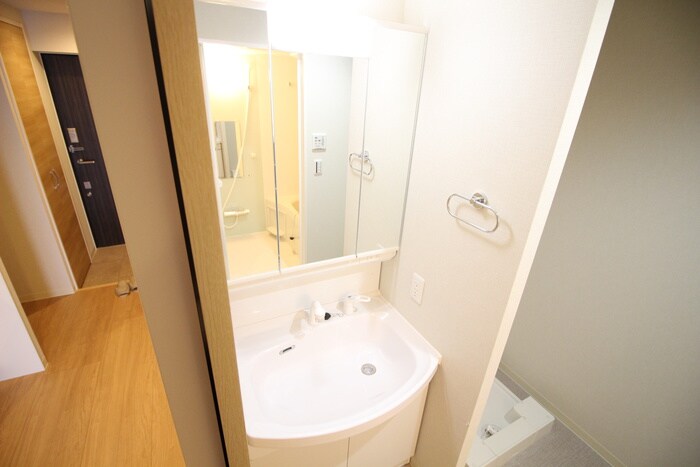 物件内観写真11　(洗面)