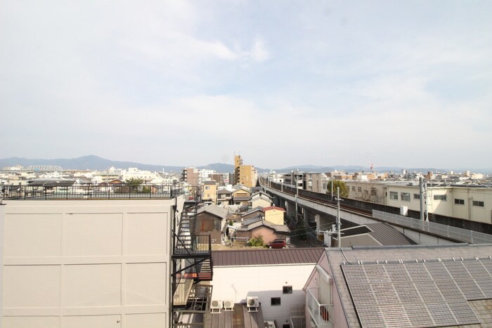 物件内観写真22　(室内からの展望)