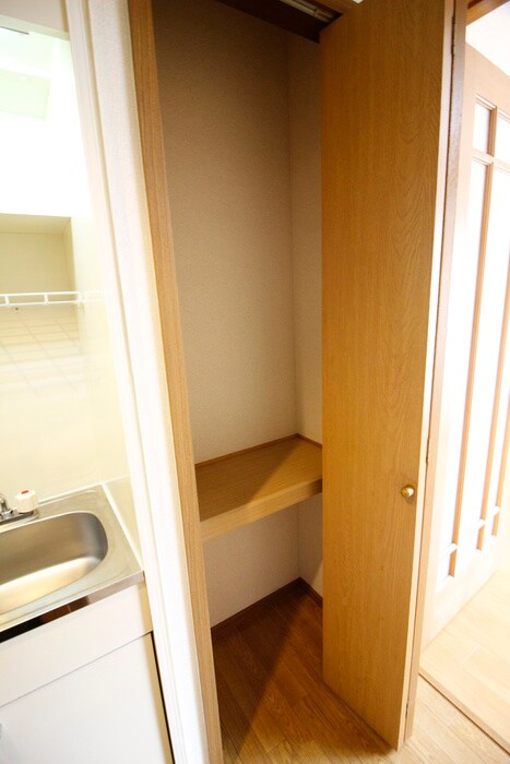 物件内観写真20　(収納)