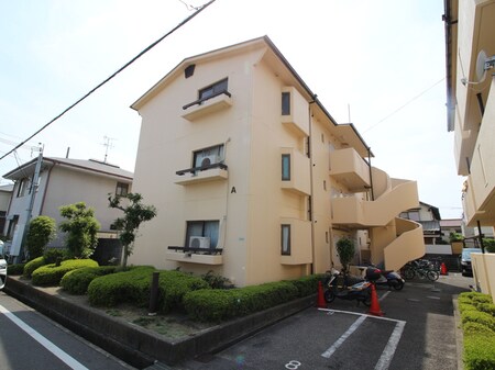 ハイツイワダＡ棟外観写真