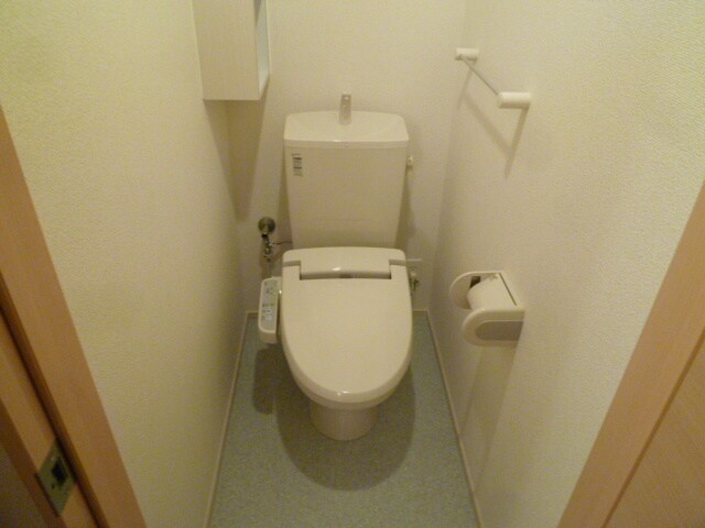 物件内観写真12　(トイレ)