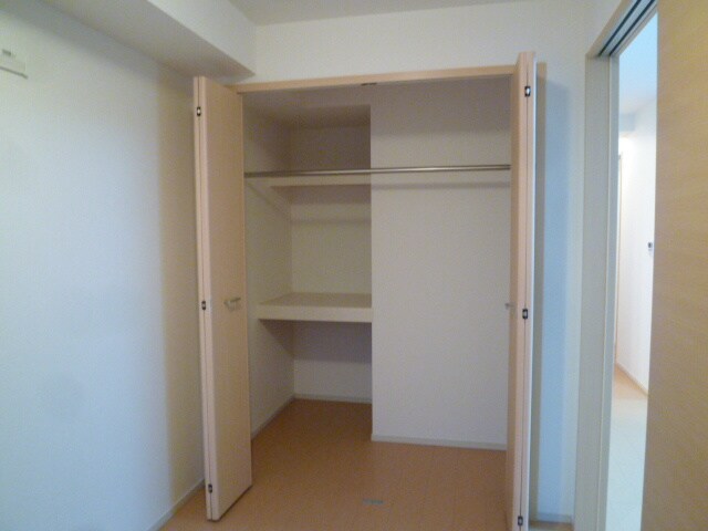 物件内観写真15　(収納)