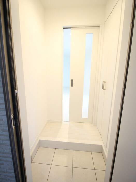 物件内観写真16　(廊下)
