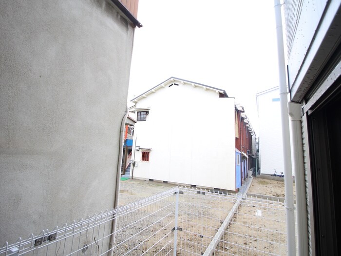 物件内観写真22　(室内からの展望)