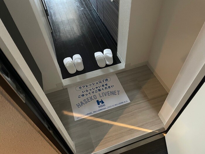 物件内観写真14　(玄関)