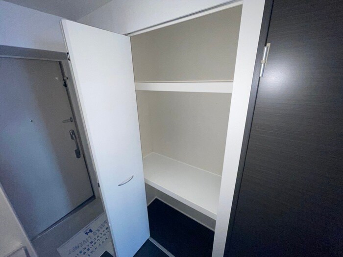 物件内観写真18　(収納)