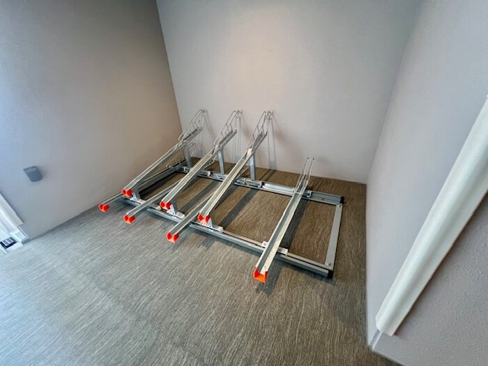 物件外観写真5　(駐輪場)