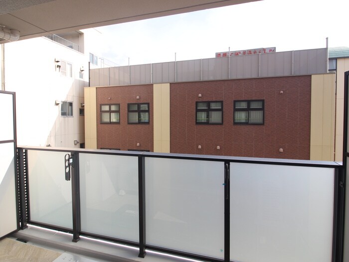 物件内観写真15　(室内からの展望)