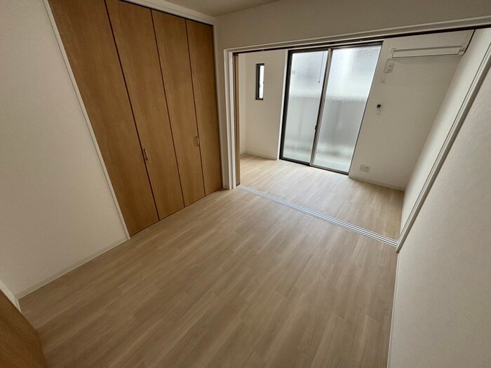 物件内観写真12　(居室)