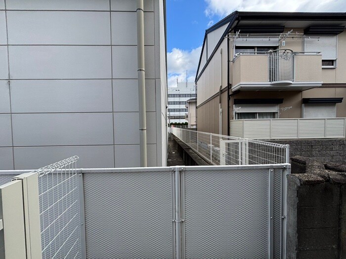 物件内観写真16　(室内からの展望)