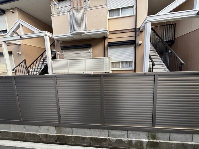 物件内観写真16　(室内からの展望)