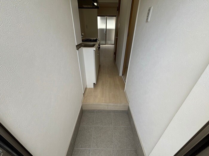 物件内観写真18　(玄関)