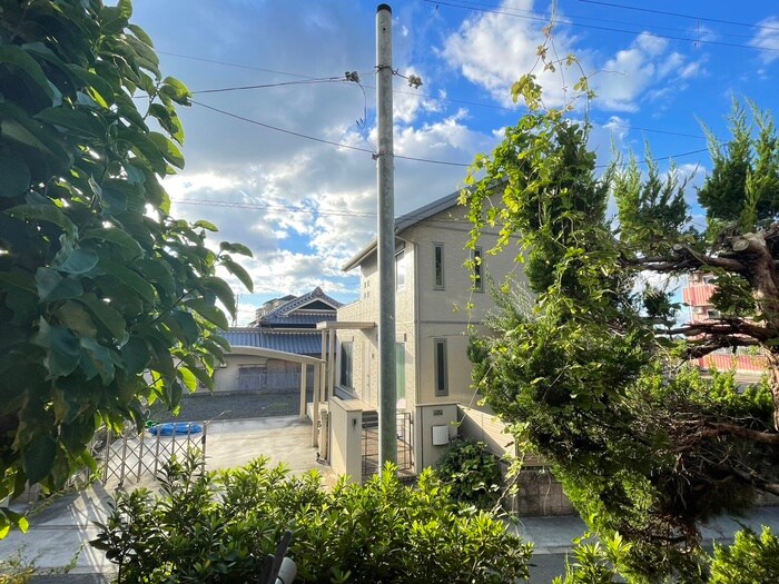 物件内観写真18　(室内からの展望)