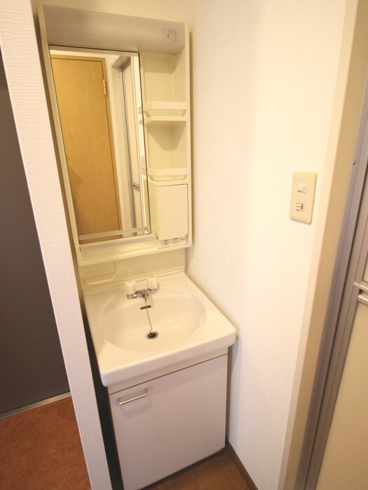 物件内観写真8　(洗面)