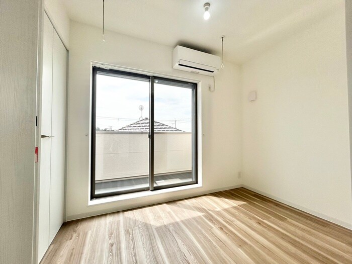 物件内観写真8　(居室)