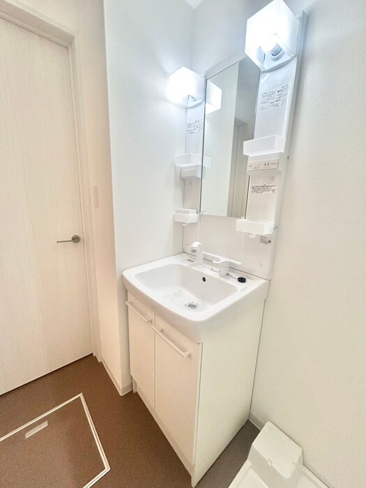 物件内観写真11　(洗面)