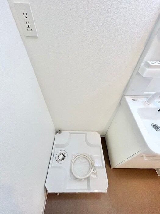 物件内観写真13　(洗濯機置場)