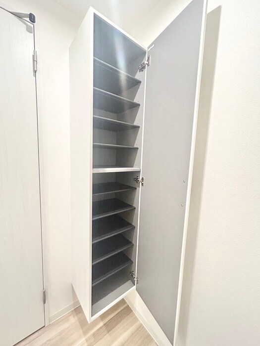 物件内観写真15　(靴箱)