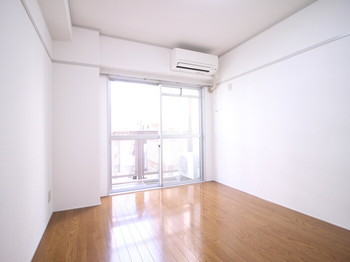 物件内観写真9　(居室)