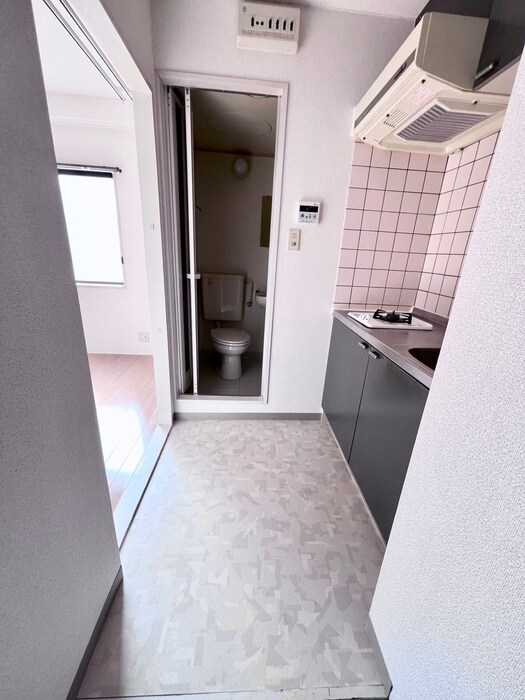 物件内観写真13　(廊下)