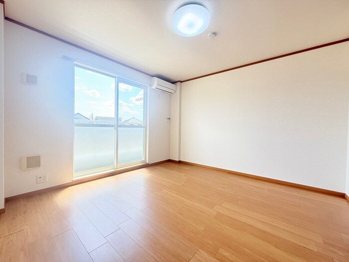 物件内観写真12　(居室)