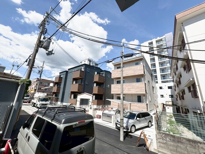 物件内観写真15　(室内からの展望)