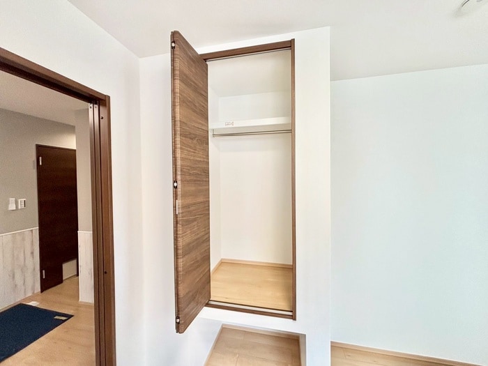 物件内観写真16　(収納)