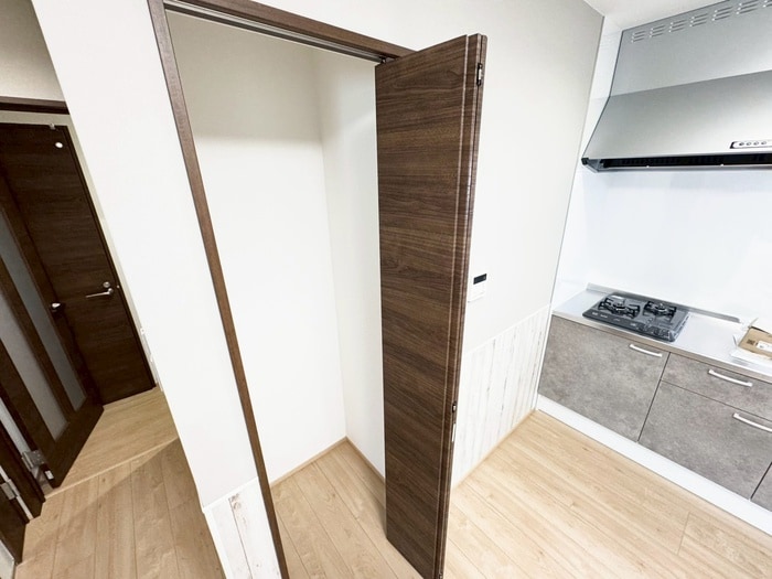 物件内観写真18　(収納)