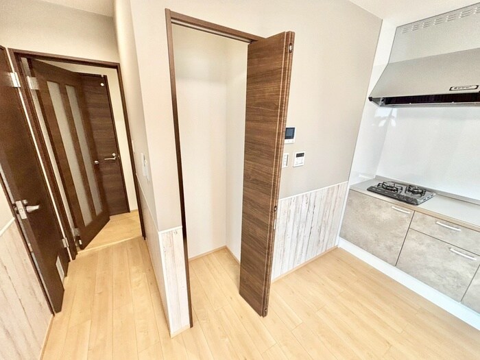 物件内観写真21　(収納)