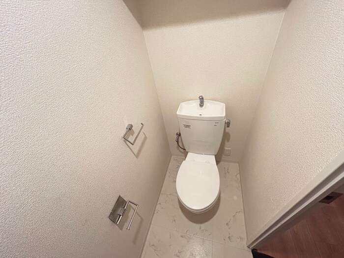 物件内観写真15　(トイレ)