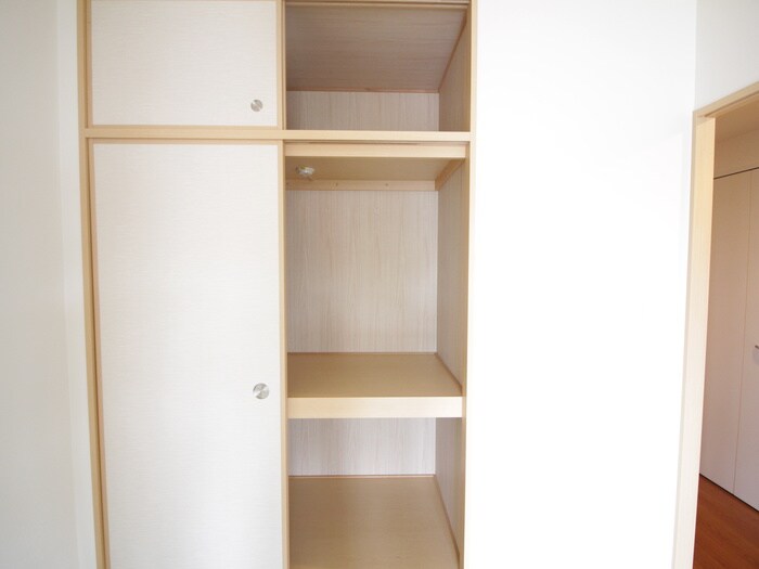 物件内観写真16　(収納)