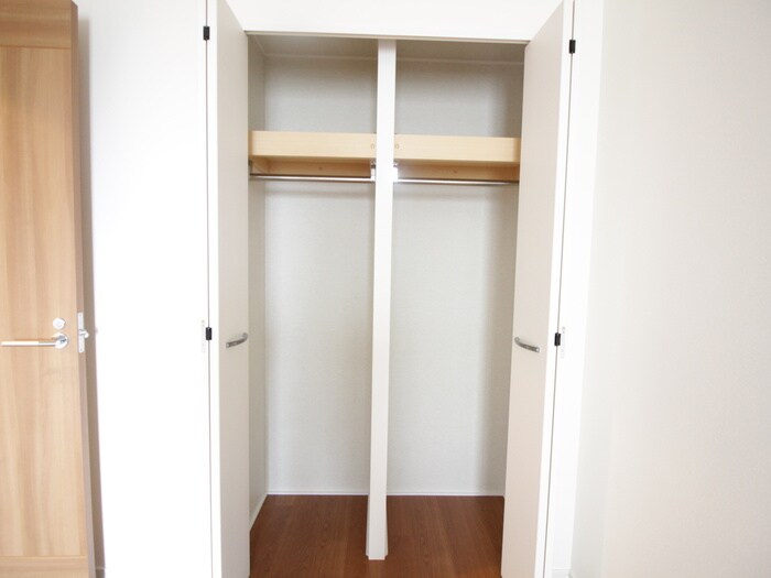 物件内観写真18　(収納)