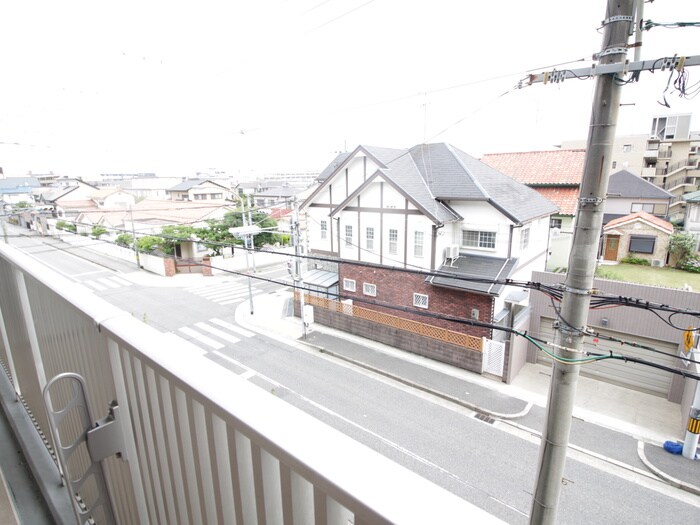 物件内観写真21　(室内からの展望)