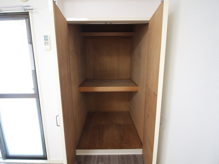 物件内観写真10　(収納)