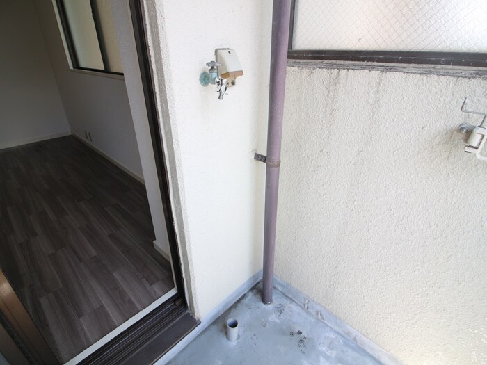 物件内観写真15　(洗濯機置場)