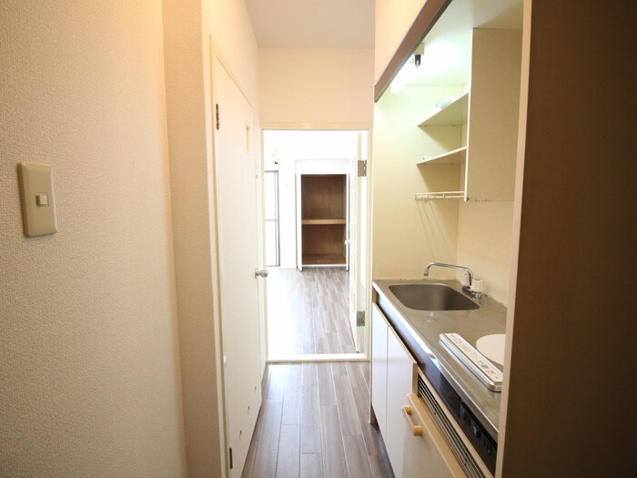 物件内観写真19　(廊下)