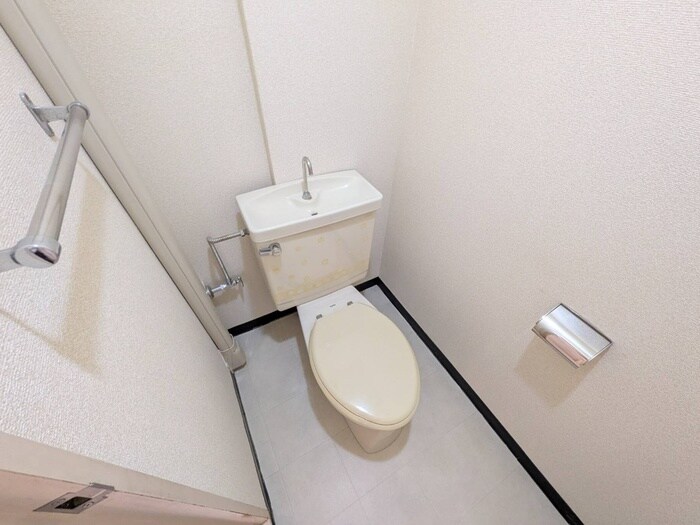 物件内観写真11　(トイレ)