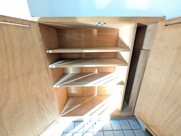 物件内観写真13　(靴箱)