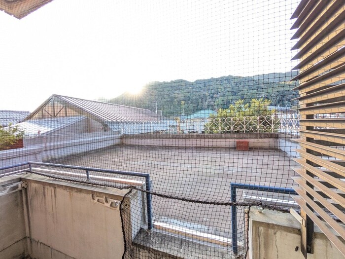 物件内観写真21　(室内からの展望)