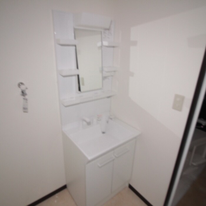 物件内観写真11　(洗面)