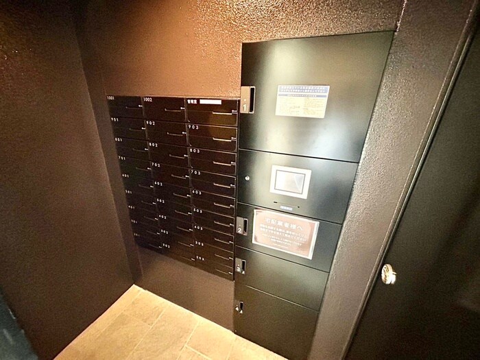 物件外観写真4　(建物設備)