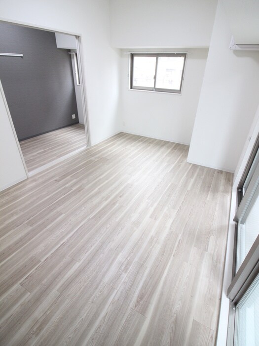 物件内観写真18　(居室)