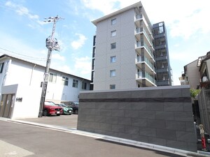 ｴｽﾘｰﾄﾞ京都梅小路ｱｳﾞｪﾆﾃ(609)外観写真